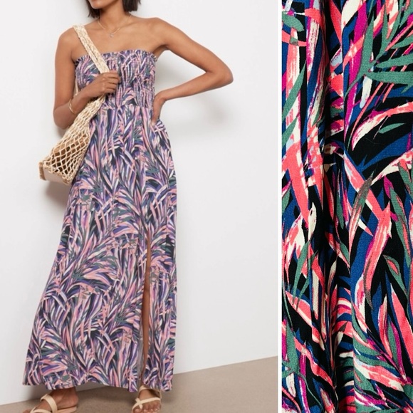 Evereve Dresses & Skirts - Evereve Hadley Strapless Maxi Dress Palm Print Size S